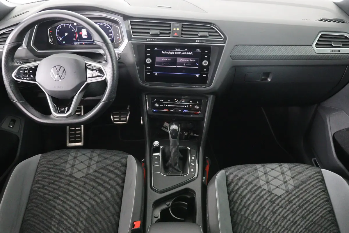 1.5 TSI R-Line | 1e Eigenaar! | Open Dak | IQ Light | Virtual | Stoel/Stuur Verwarming | Navi | Camera | Cruise Adaptive | Elk. Achterklep | Keyless | Clima