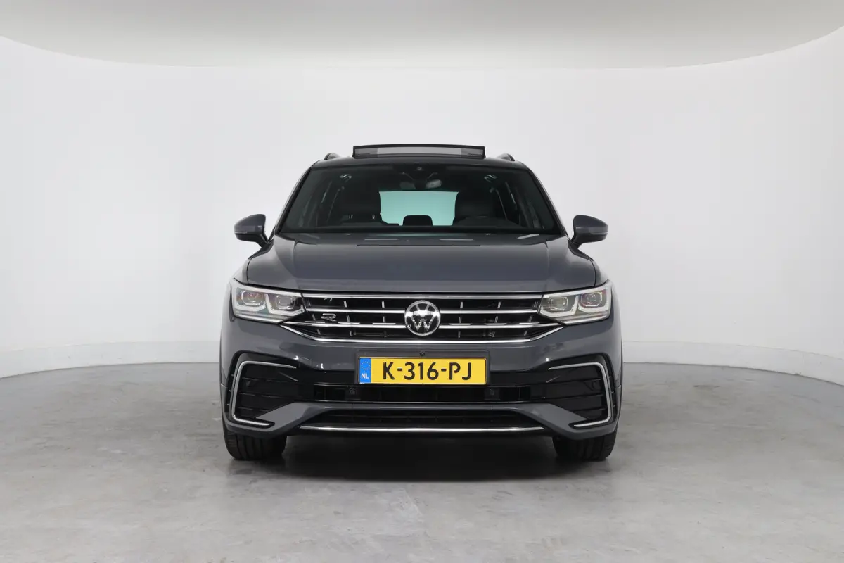 1.5 TSI R-Line | 1e Eigenaar! | Open Dak | IQ Light | Virtual | Stoel/Stuur Verwarming | Navi | Camera | Cruise Adaptive | Elk. Achterklep | Keyless | Clima