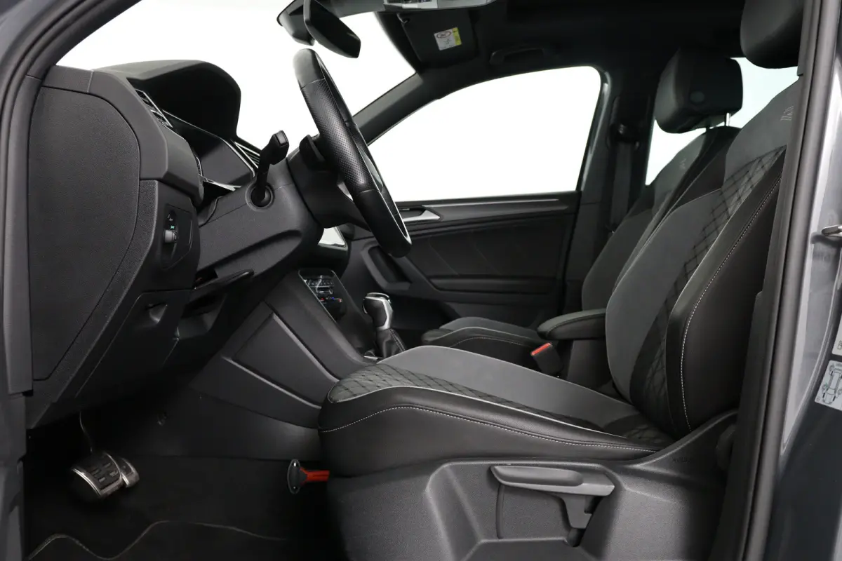 1.5 TSI R-Line | 1e Eigenaar! | Open Dak | IQ Light | Virtual | Stoel/Stuur Verwarming | Navi | Camera | Cruise Adaptive | Elk. Achterklep | Keyless | Clima