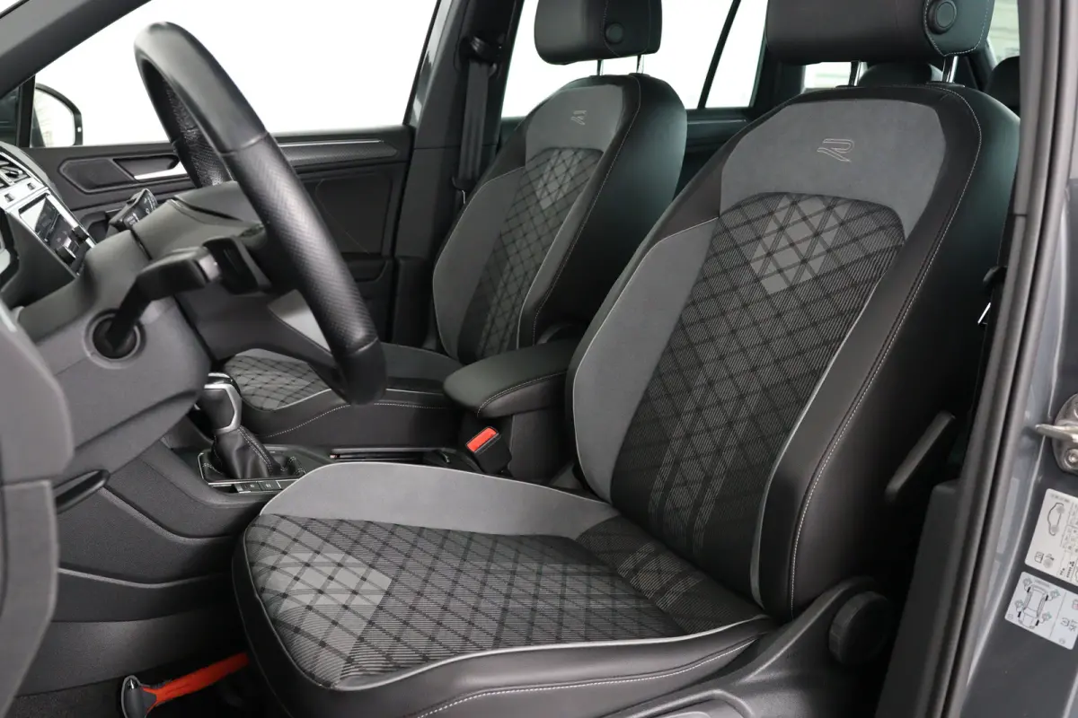 1.5 TSI R-Line | 1e Eigenaar! | Open Dak | IQ Light | Virtual | Stoel/Stuur Verwarming | Navi | Camera | Cruise Adaptive | Elk. Achterklep | Keyless | Clima