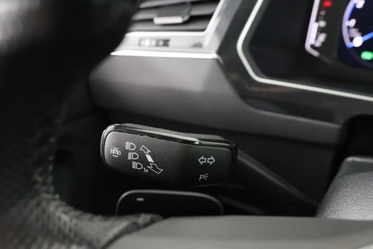 1.5 TSI R-Line | 1e Eigenaar! | Open Dak | IQ Light | Virtual | Stoel/Stuur Verwarming | Navi | Camera | Cruise Adaptive | Elk. Achterklep | Keyless | Clima