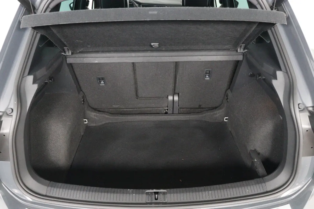 1.5 TSI R-Line | 1e Eigenaar! | Open Dak | IQ Light | Virtual | Stoel/Stuur Verwarming | Navi | Camera | Cruise Adaptive | Elk. Achterklep | Keyless | Clima