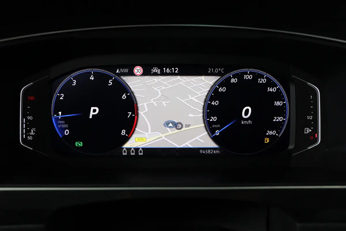 1.5 TSI R-Line | 1e Eigenaar! | Open Dak | IQ Light | Virtual | Stoel/Stuur Verwarming | Navi | Camera | Cruise Adaptive | Elk. Achterklep | Keyless | Clima