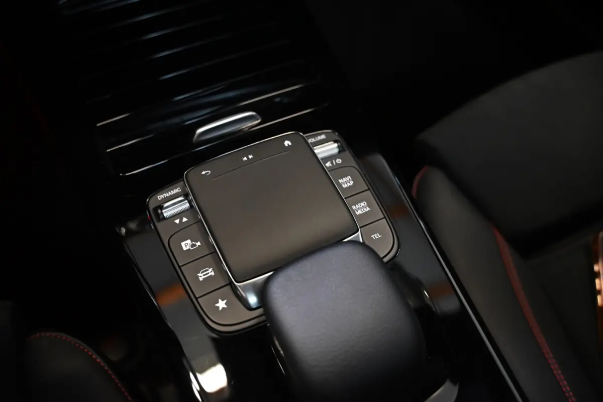 200 4-Matic AMG Line - 360 Camera - Distronic - Keyless Entry - Memory - Multibeam - Panorama -