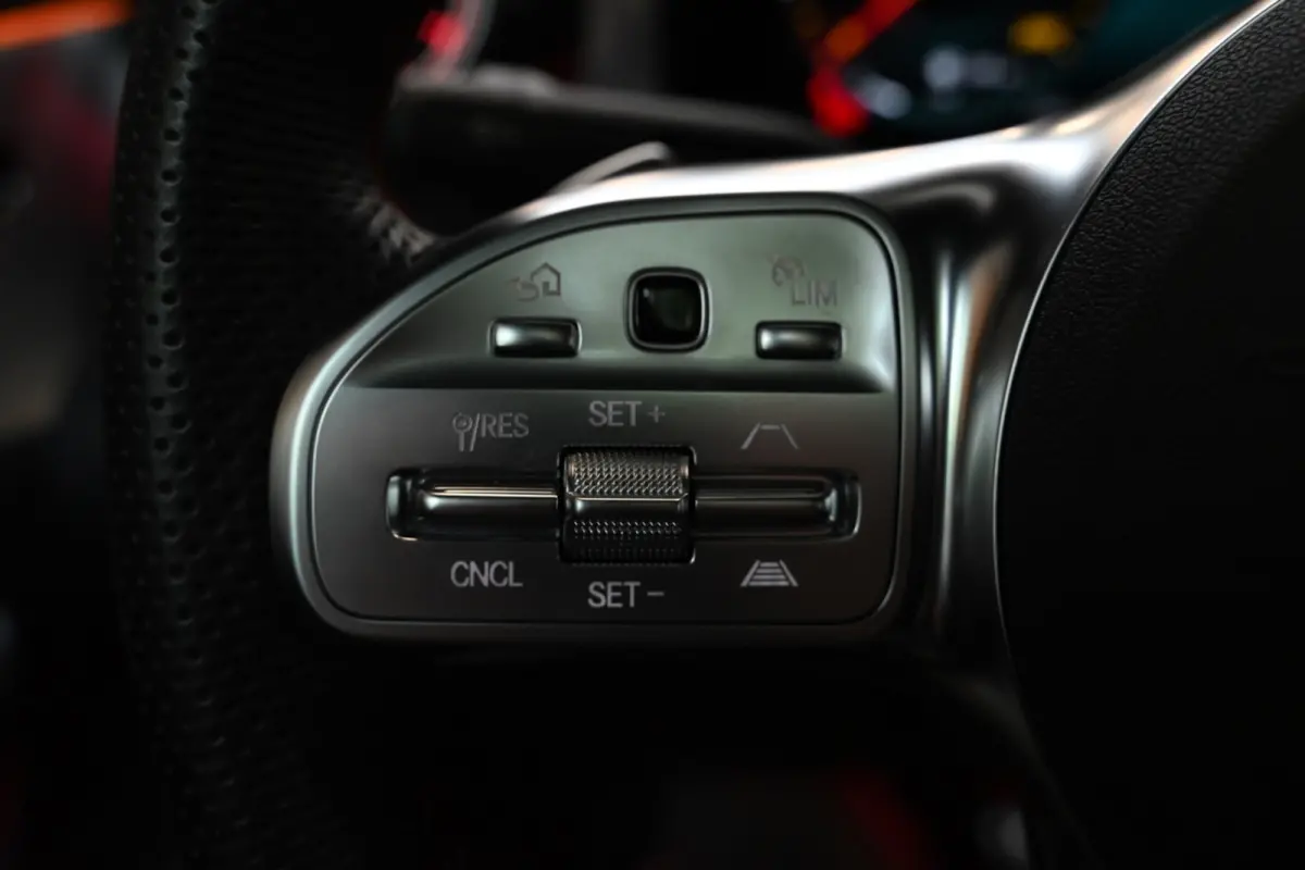 200 4-Matic AMG Line - 360 Camera - Distronic - Keyless Entry - Memory - Multibeam - Panorama -