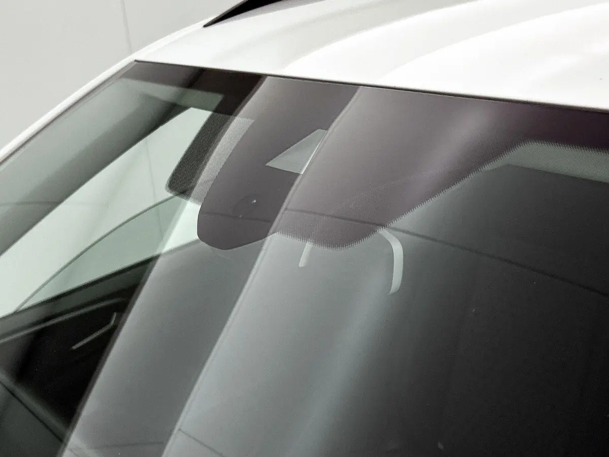 1.0 TSI Life | 95 PK | Trekhaak | All Season Banden | Parkeersensoren Voor + Achter | Navigatie | Carplay/Android Auto