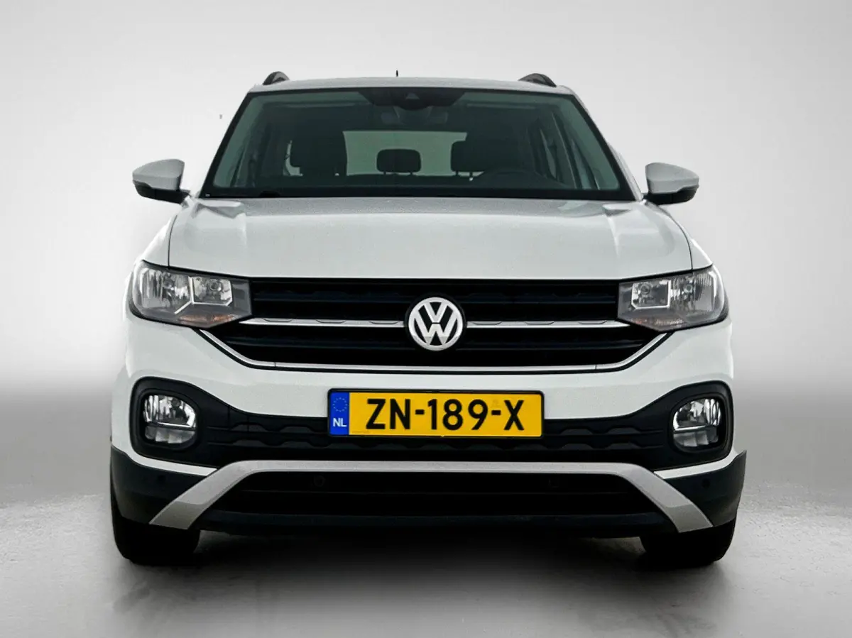 1.0 TSI Life | 95 PK | Trekhaak | All Season Banden | Parkeersensoren Voor + Achter | Navigatie | Carplay/Android Auto