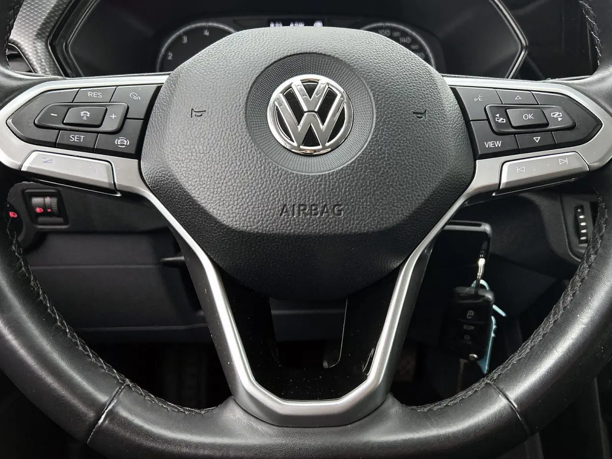 1.0 TSI Life | 95 PK | Trekhaak | All Season Banden | Parkeersensoren Voor + Achter | Navigatie | Carplay/Android Auto