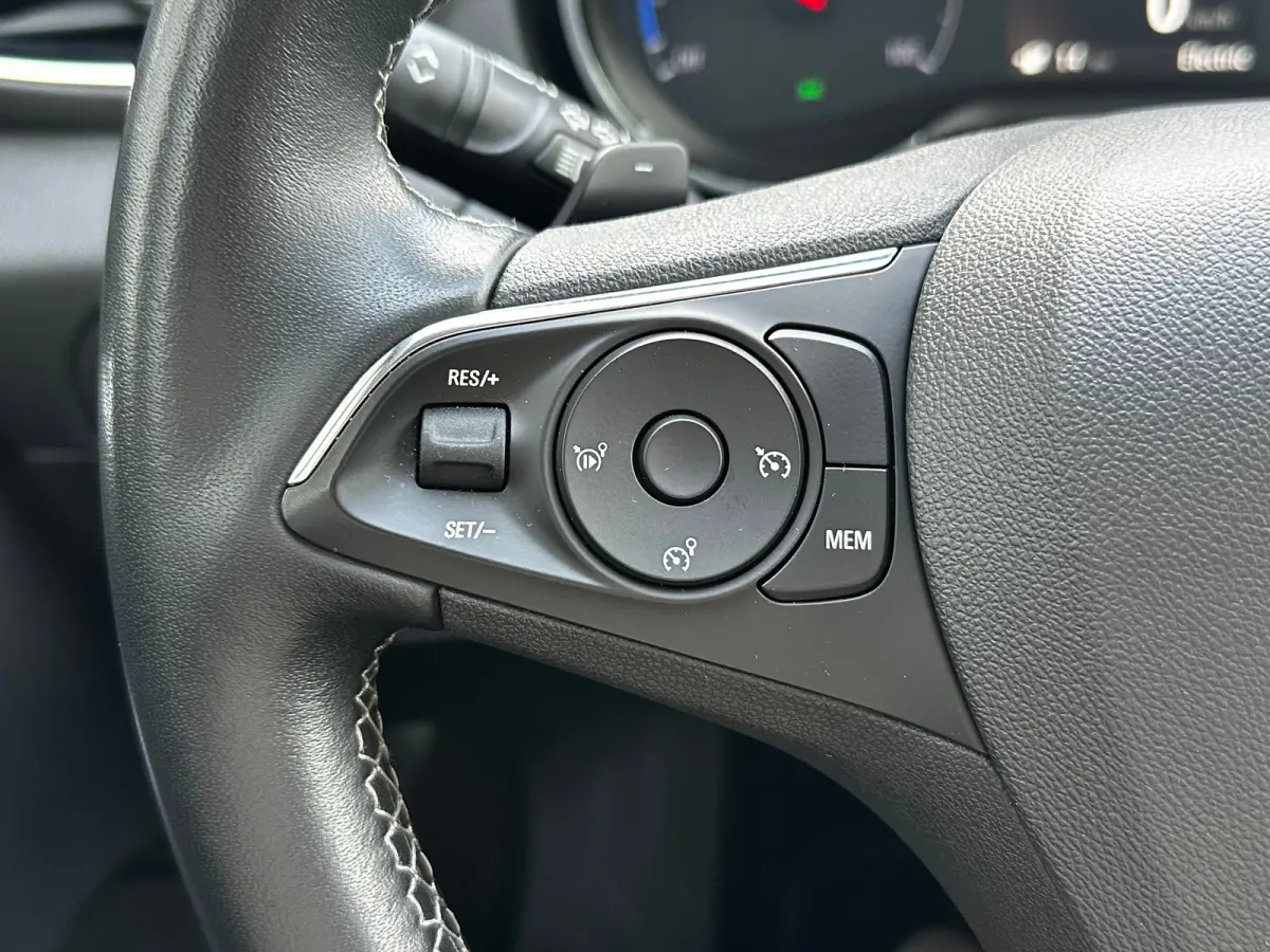 1.6 Turbo 225 PK Hybrid Elegance | SOH 95%| AGR-COMFORTSTOELEN| CAMERA + SENSOREN| NAVIGATIE + APPLE CARPLAY/ANDROID AUTO| KEYLESS START| LED| DEALER ONDERHOUDEN|