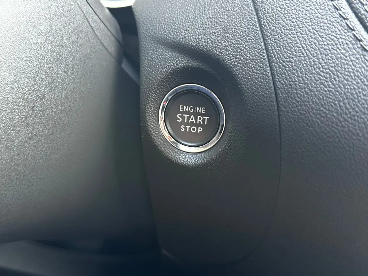 1.6 Turbo 225 PK Hybrid Elegance | SOH 95%| AGR-COMFORTSTOELEN| CAMERA + SENSOREN| NAVIGATIE + APPLE CARPLAY/ANDROID AUTO| KEYLESS START| LED| DEALER ONDERHOUDEN|