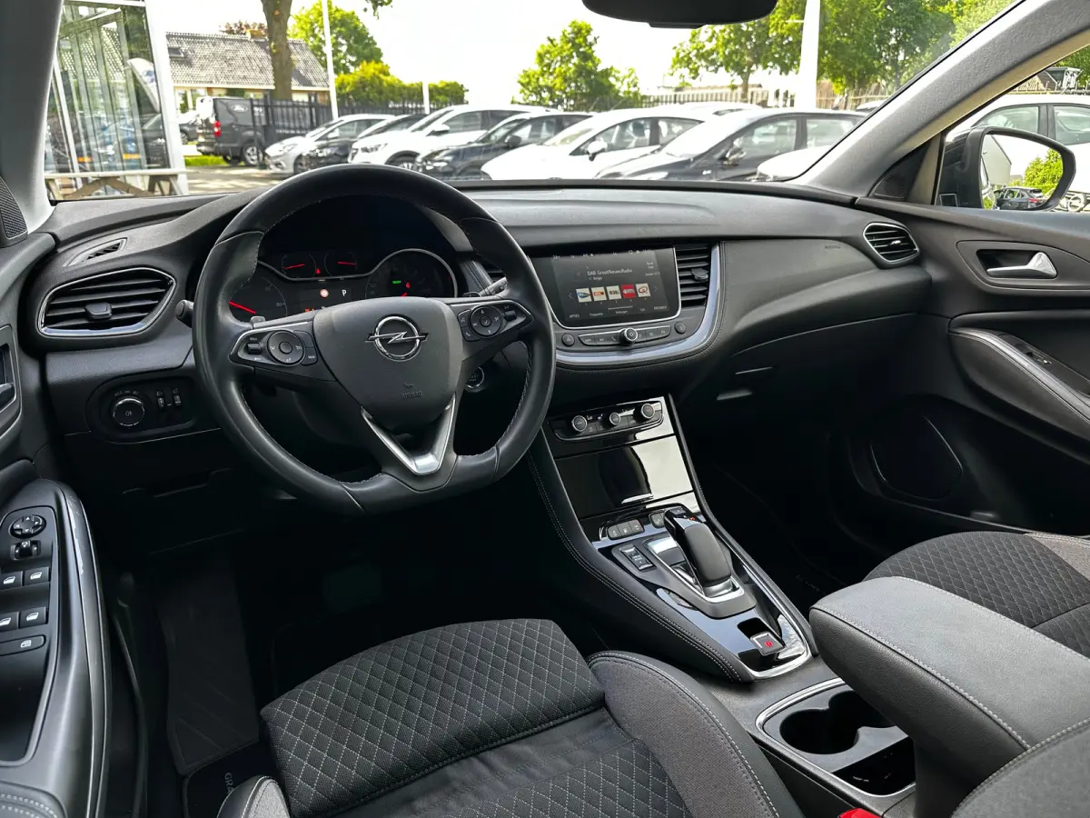 1.6 Turbo 225 PK Hybrid Elegance | SOH 95%| AGR-COMFORTSTOELEN| CAMERA + SENSOREN| NAVIGATIE + APPLE CARPLAY/ANDROID AUTO| KEYLESS START| LED| DEALER ONDERHOUDEN|