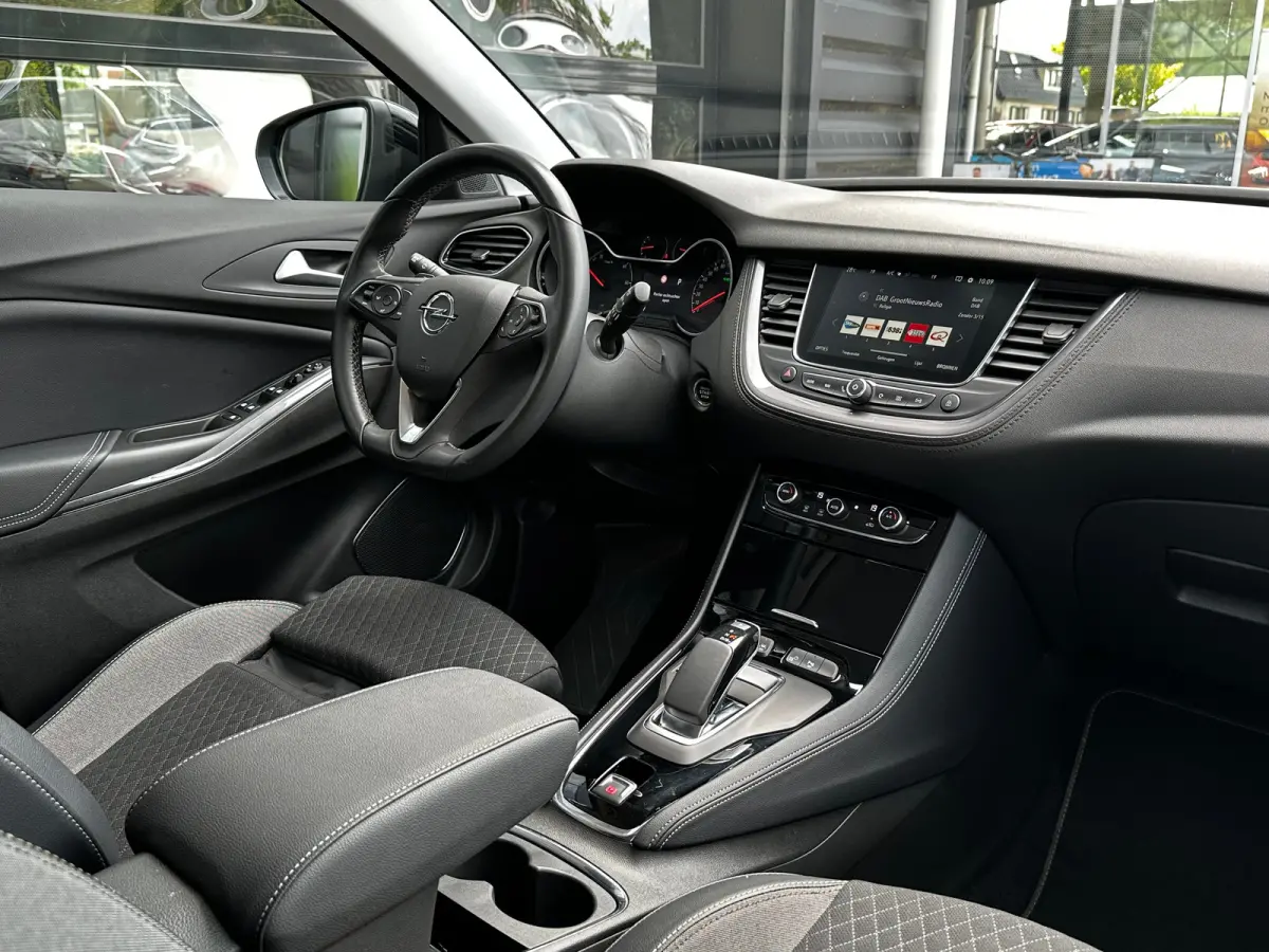 1.6 Turbo 225 PK Hybrid Elegance | SOH 95%| AGR-COMFORTSTOELEN| CAMERA + SENSOREN| NAVIGATIE + APPLE CARPLAY/ANDROID AUTO| KEYLESS START| LED| DEALER ONDERHOUDEN|