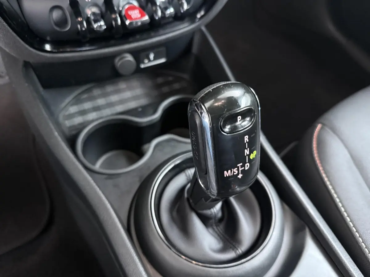1.5 Cooper Salt | Automaat | Apple CarPlay | Navigatie | Keyless Entry |