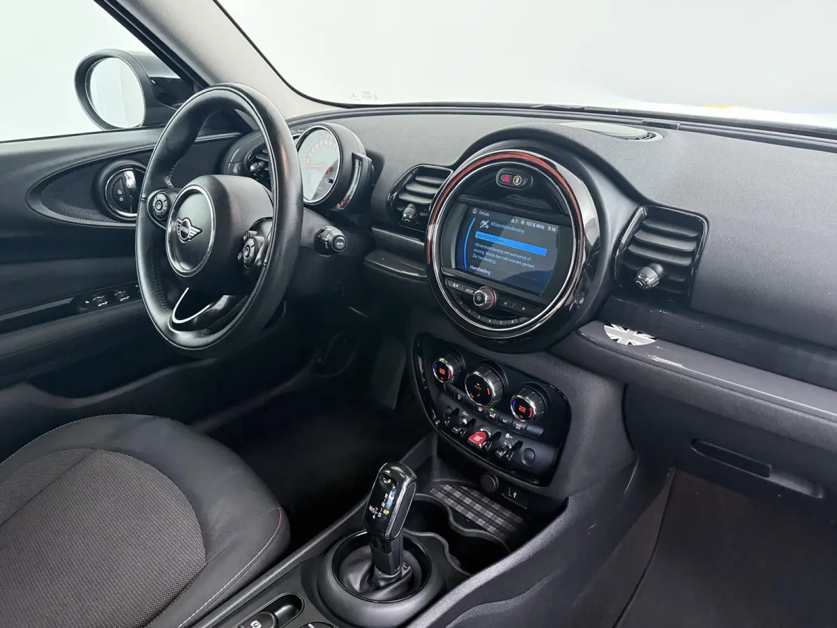 1.5 Cooper Salt | Automaat | Apple CarPlay | Navigatie | Keyless Entry |