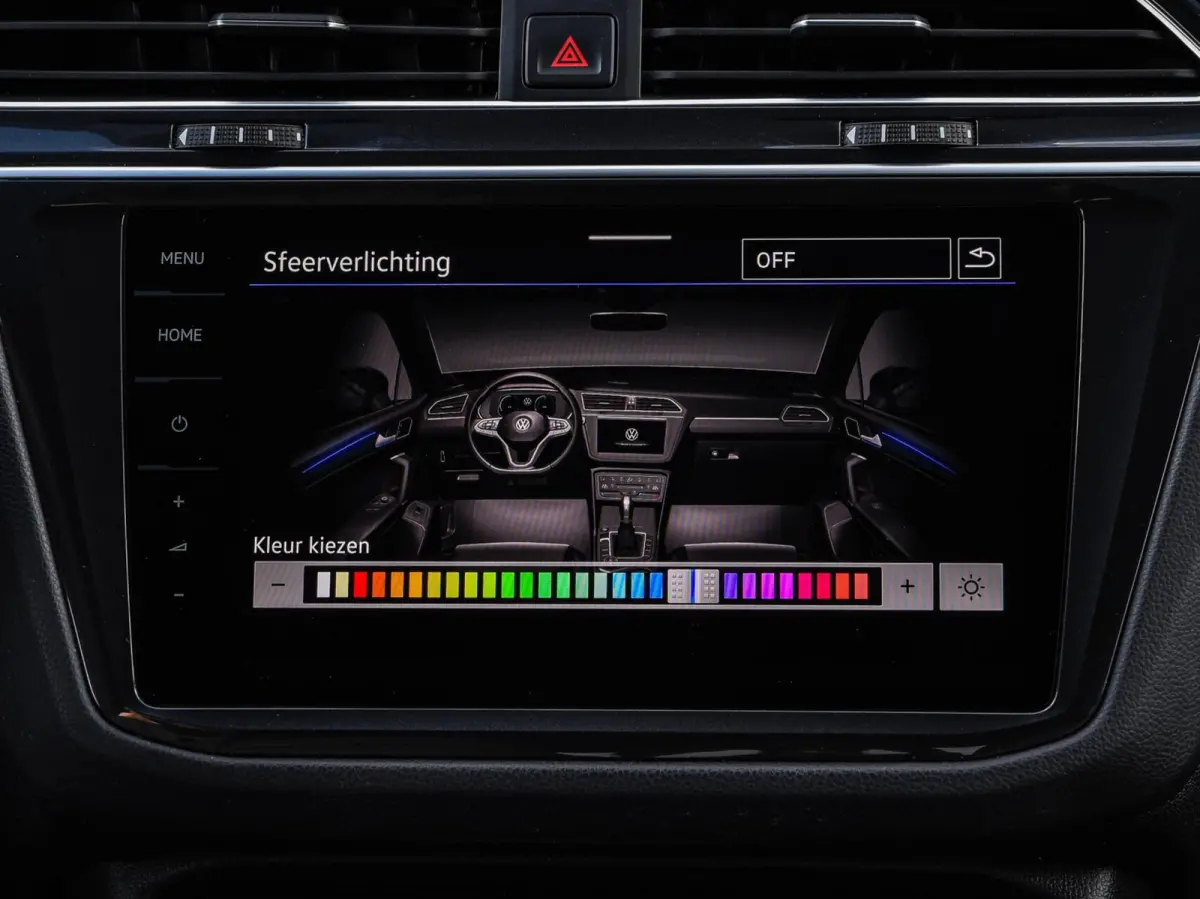 1.5 TSI 150 PK DSG R-Line Black Style | Trekhaak | Matrix LED IQ-Light | ACC | Camera | Stuur/Stoelverwarming | 19" | Dealeronderhouden