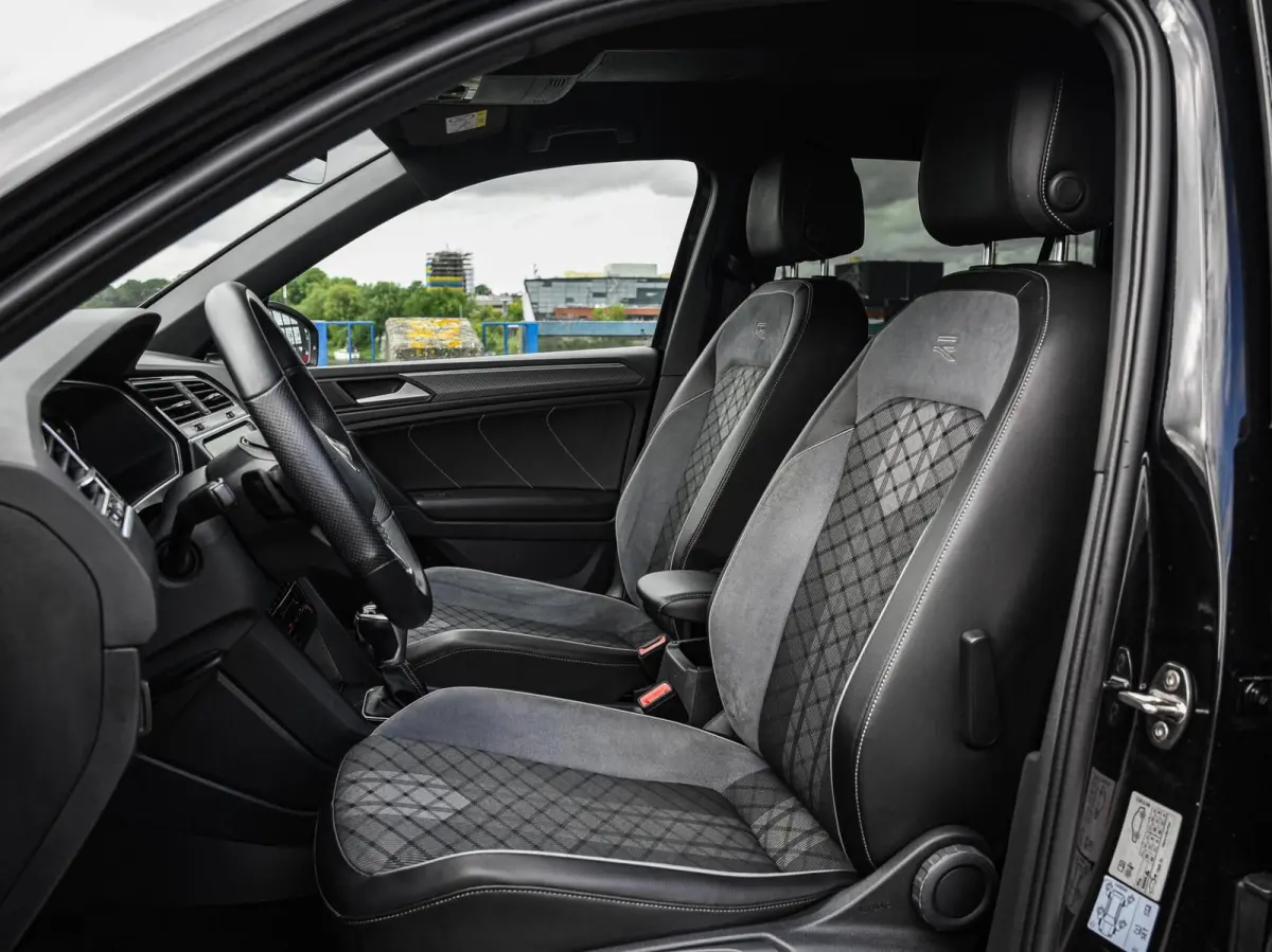 1.5 TSI 150 PK DSG R-Line Black Style | Trekhaak | Matrix LED IQ-Light | ACC | Camera | Stuur/Stoelverwarming | 19" | Dealeronderhouden