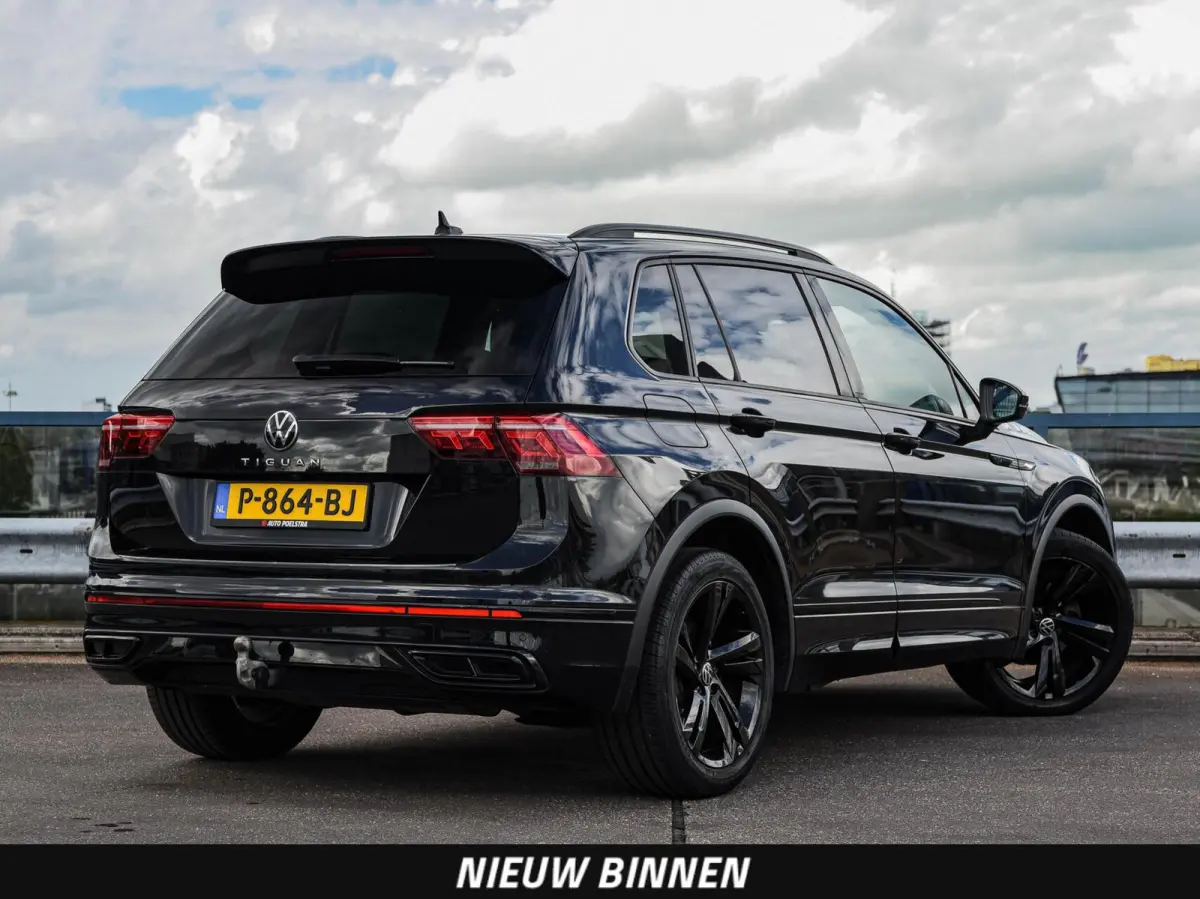1.5 TSI 150 PK DSG R-Line Black Style | Trekhaak | Matrix LED IQ-Light | ACC | Camera | Stuur/Stoelverwarming | 19" | Dealeronderhouden