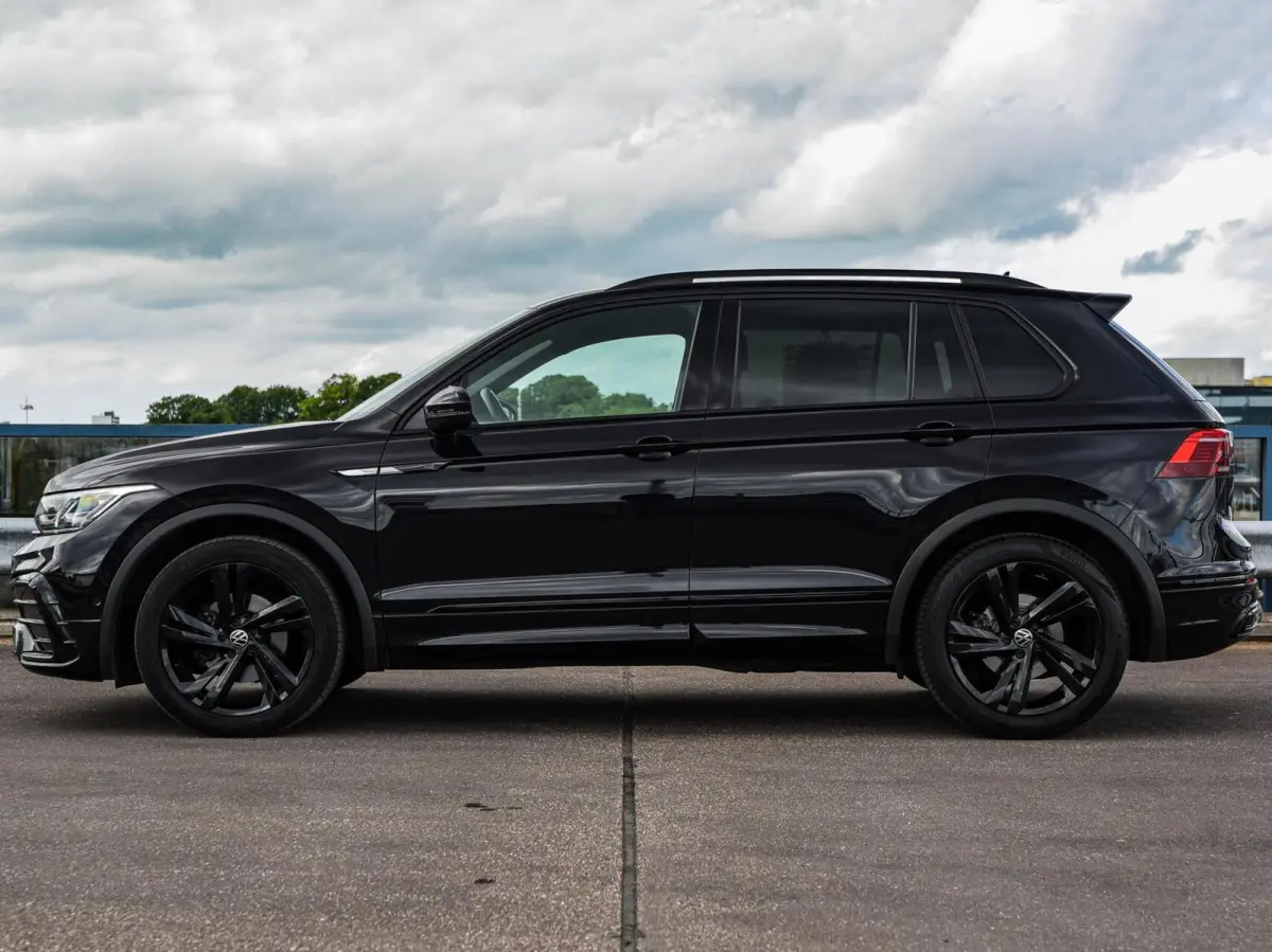 1.5 TSI 150 PK DSG R-Line Black Style | Trekhaak | Matrix LED IQ-Light | ACC | Camera | Stuur/Stoelverwarming | 19" | Dealeronderhouden