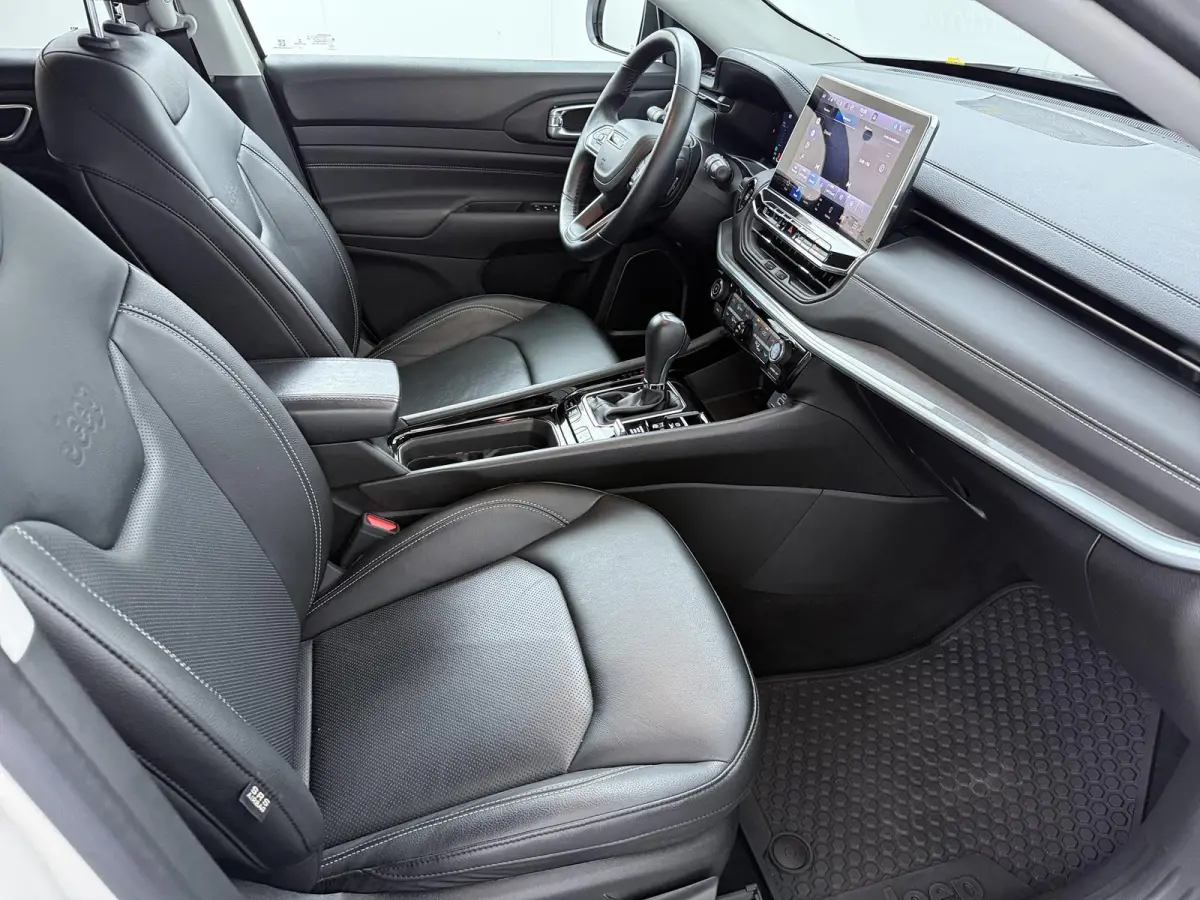 4xe 240 Plug-in Hybrid S | Plug-in Hybride | Leder | Automaat |