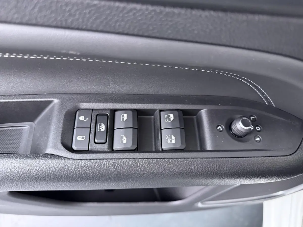 4xe 240 Plug-in Hybrid S | Plug-in Hybride | Leder | Automaat |