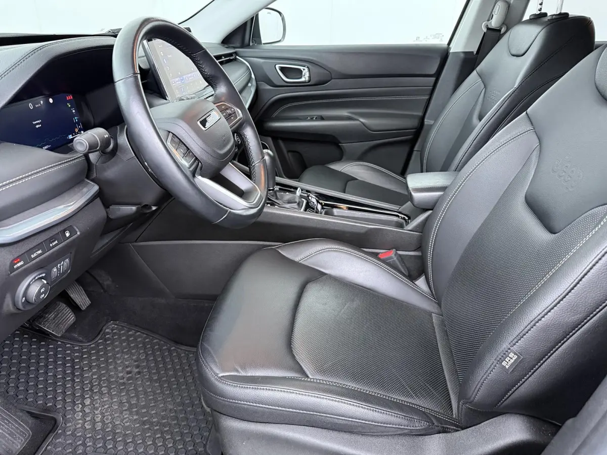 4xe 240 Plug-in Hybrid S | Plug-in Hybride | Leder | Automaat |