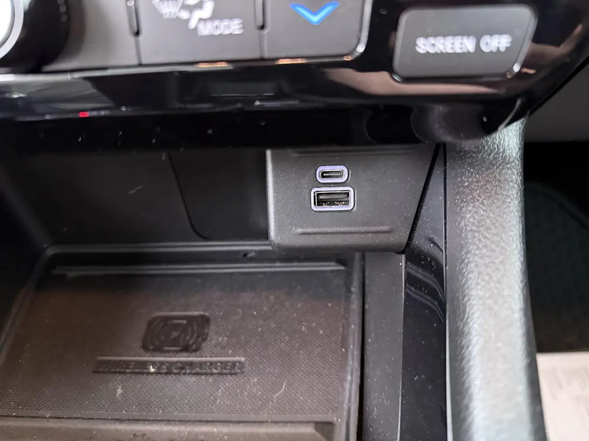 4xe 240 Plug-in Hybrid S | Plug-in Hybride | Leder | Automaat |