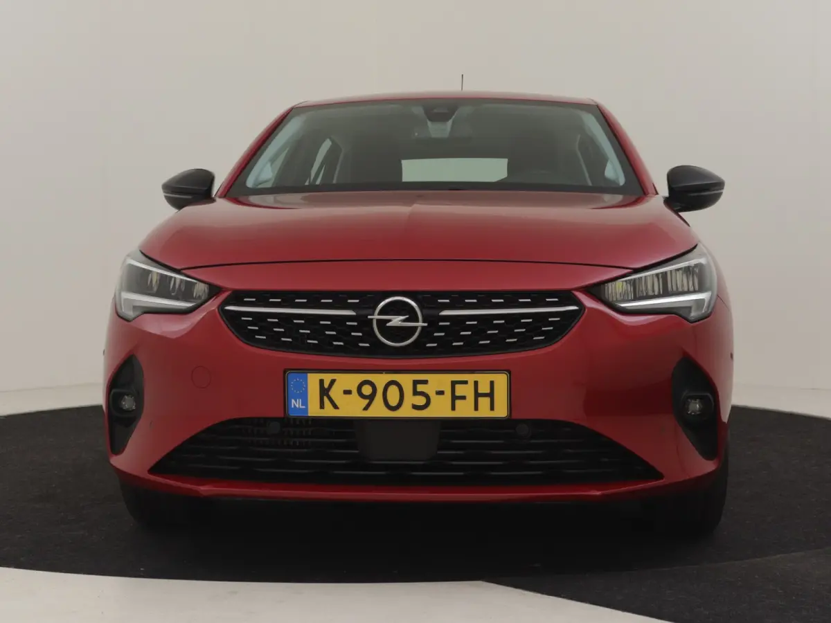 1.2 Elegance 102 PK | Achteruitrijcamera | Parkeersensoren voor/achter | Apple carplay Android auto | Cruise control | Bleutooth | DAB | Airco | Verkeersborden detectie | Rijstrooksensoren |