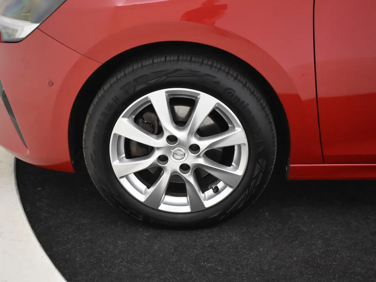 1.2 Elegance 102 PK | Achteruitrijcamera | Parkeersensoren voor/achter | Apple carplay Android auto | Cruise control | Bleutooth | DAB | Airco | Verkeersborden detectie | Rijstrooksensoren |