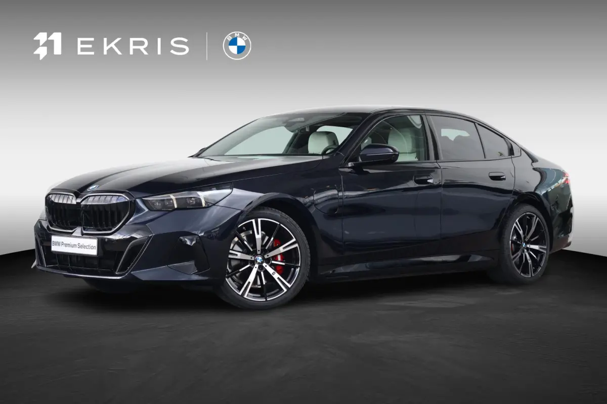 530e M Sport Edition | SoH 100% | Sport Pakket Pro | Pano Dak | Trekhaak | Elektr. Achterklep | Innovation Pack | Driving Assistant Plus | Harman Kardon | Ventilatie Voorstoelen |