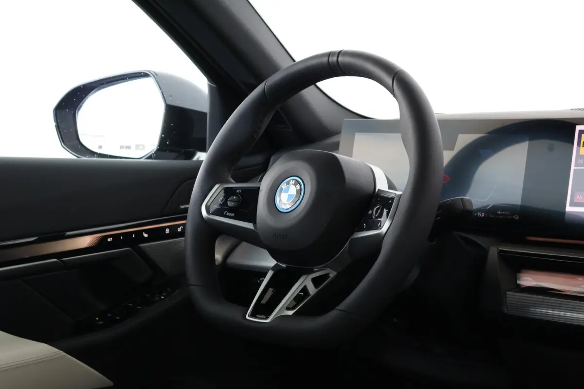 530e M Sport Edition | SoH 100% | Sport Pakket Pro | Pano Dak | Trekhaak | Elektr. Achterklep | Innovation Pack | Driving Assistant Plus | Harman Kardon | Ventilatie Voorstoelen |