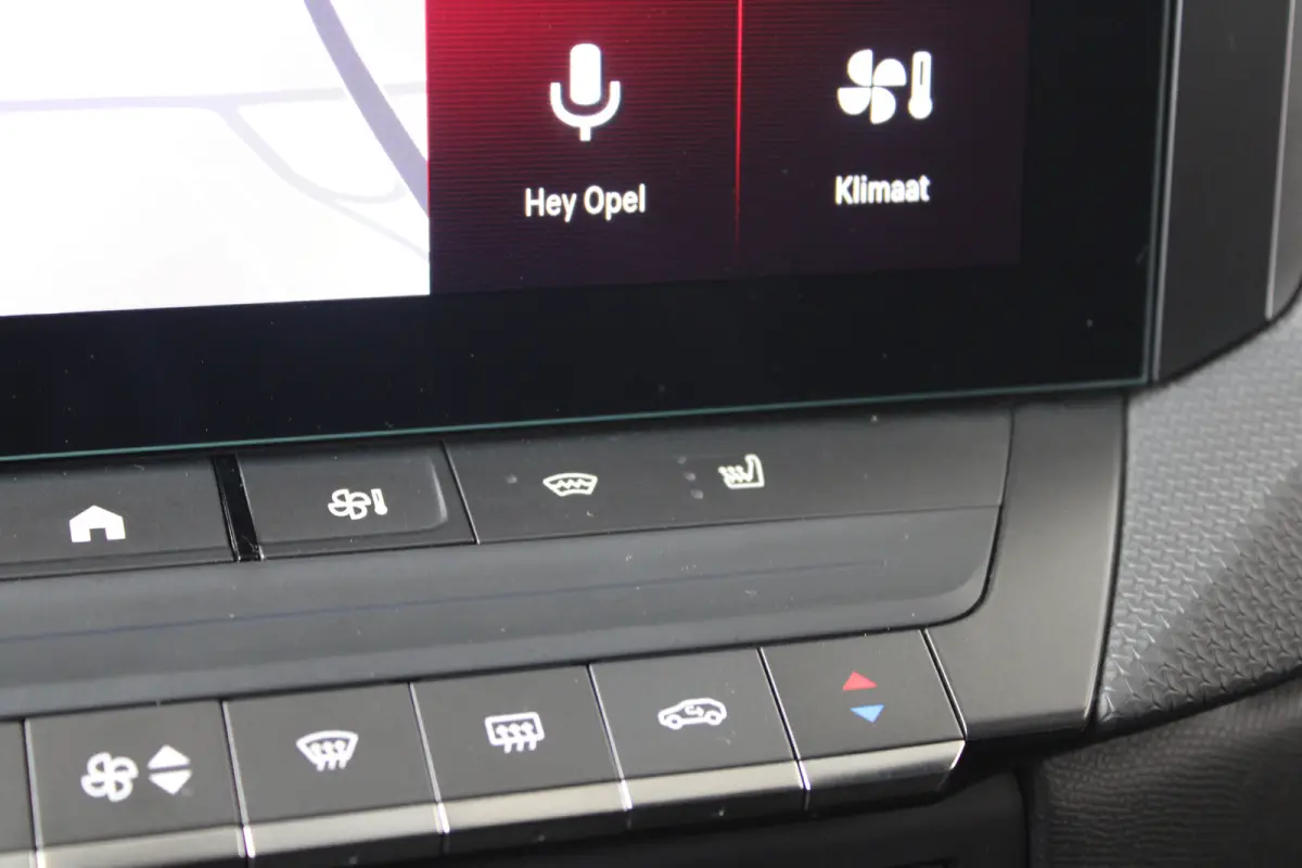 1.2 Turbo Ultimate | Navigatie | Panoramadak | Matrix koplampen | Alcantara | Keyless |