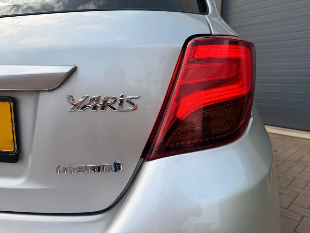 1.5 Hybrid Lease Limited Bi-Tone/Automaat/Navi/Camera/Climate-c/Goed-onderhouden