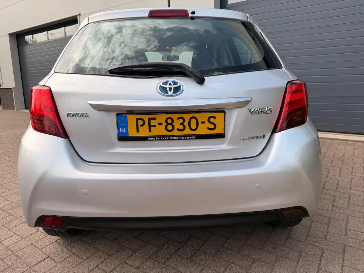 1.5 Hybrid Lease Limited Bi-Tone/Automaat/Navi/Camera/Climate-c/Goed-onderhouden
