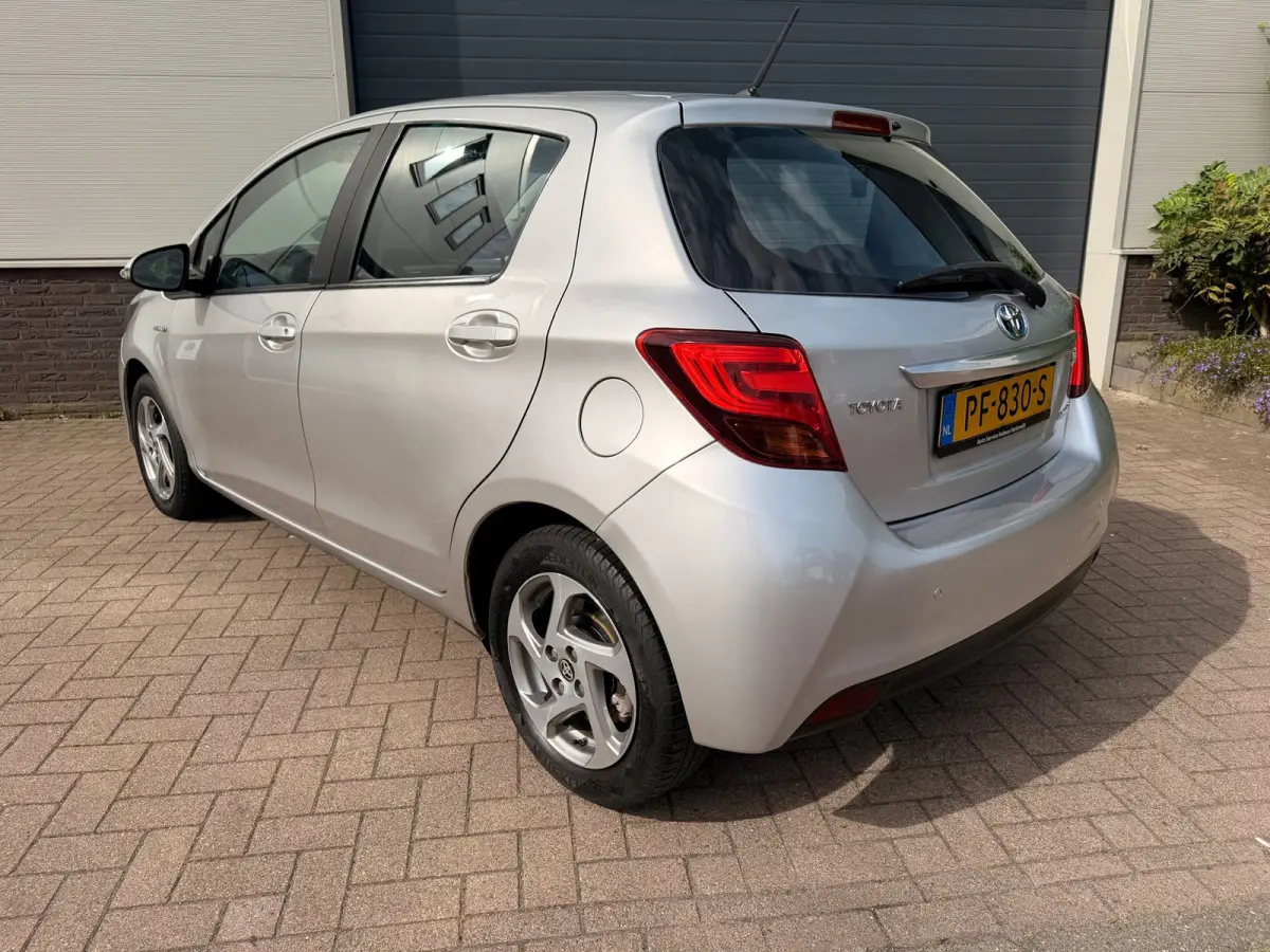 1.5 Hybrid Lease Limited Bi-Tone/Automaat/Navi/Camera/Climate-c/Goed-onderhouden