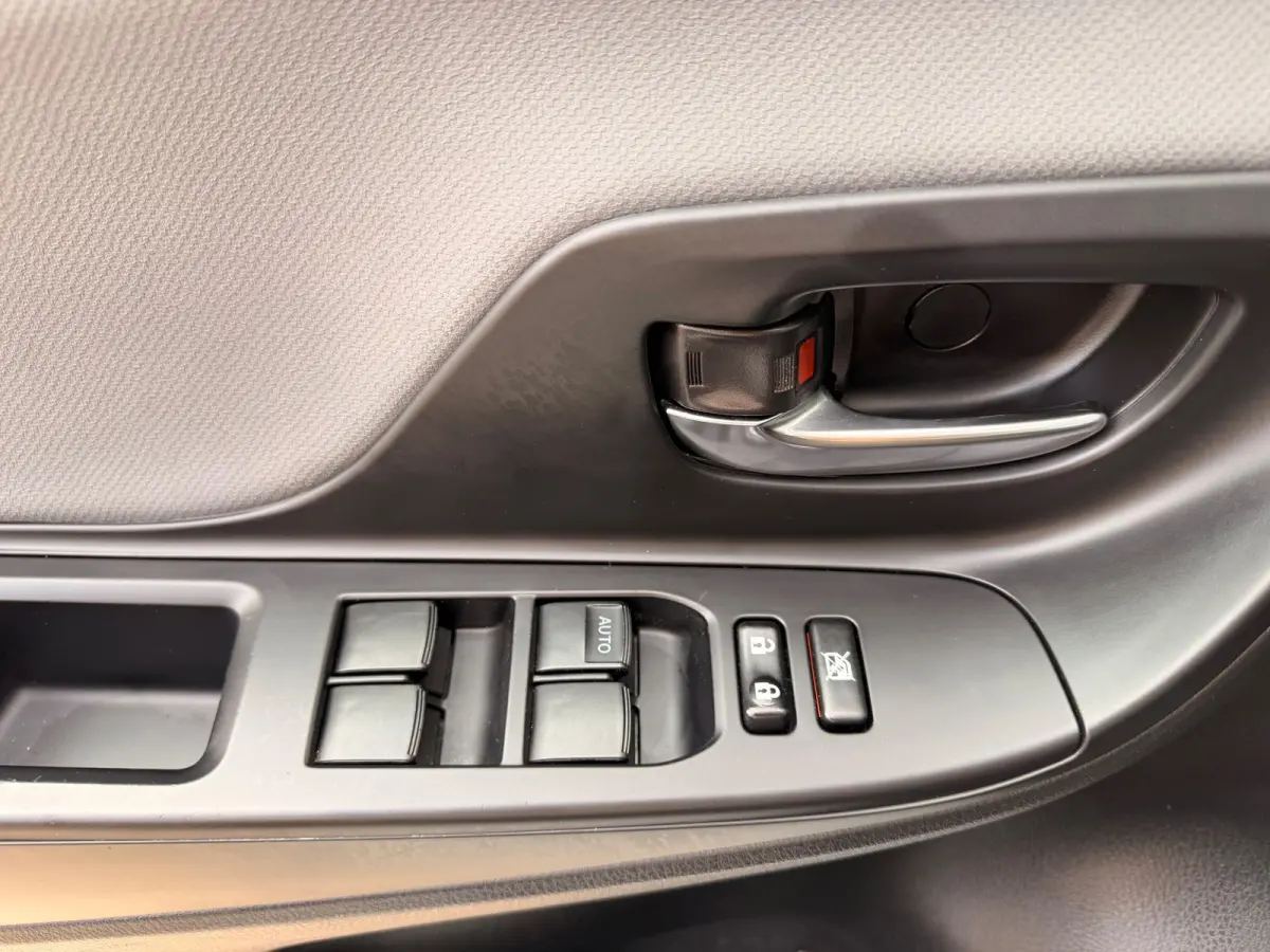 1.5 Hybrid Lease Limited Bi-Tone/Automaat/Navi/Camera/Climate-c/Goed-onderhouden