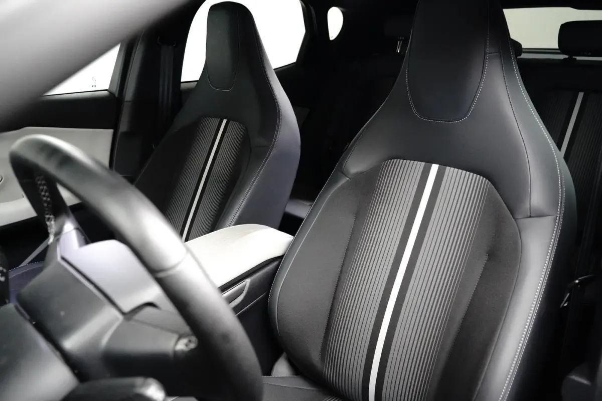 Extended Range RWD 77 kWh 100% SoH | Cruise control adaptief met Stop&Go | DAB ontvanger | Dodehoek detectie