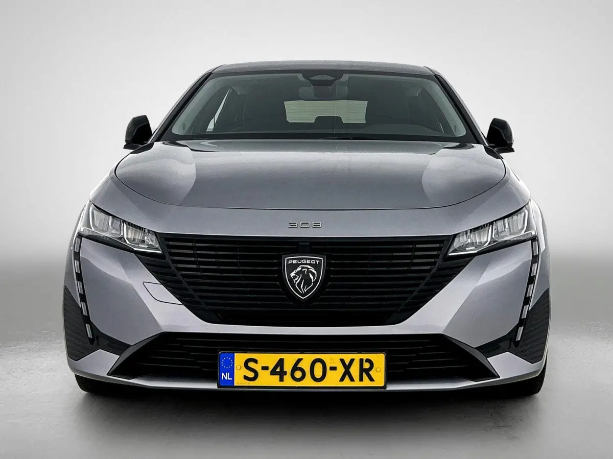 Active Pack Business 1.6 Plug-in Hybrid 180pk Automaat | Navigatie | Climate Control | Cruise Control | Parkeersensoren | Led koplampen | Keyless start | Draadloze Apple Carplay / Android Au