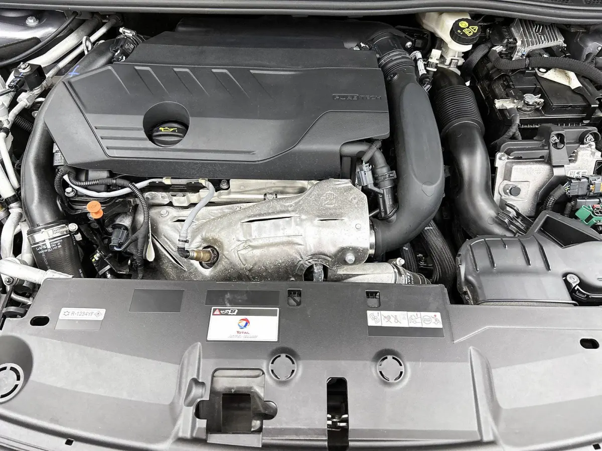 Active Pack Business 1.6 Plug-in Hybrid 180pk Automaat | Navigatie | Climate Control | Cruise Control | Parkeersensoren | Led koplampen | Keyless start | Draadloze Apple Carplay / Android Au