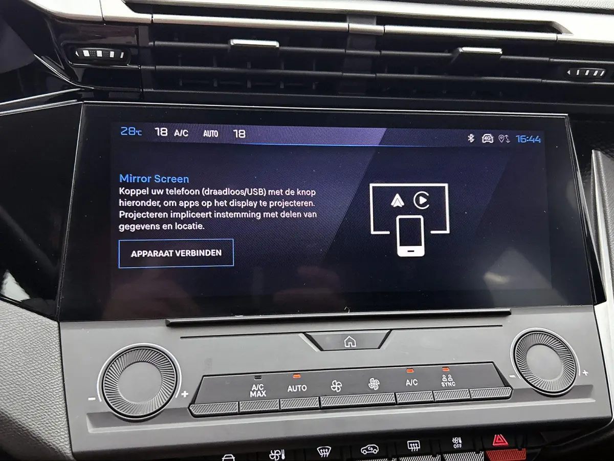 Active Pack Business 1.6 Plug-in Hybrid 180pk Automaat | Navigatie | Climate Control | Cruise Control | Parkeersensoren | Led koplampen | Keyless start | Draadloze Apple Carplay / Android Au