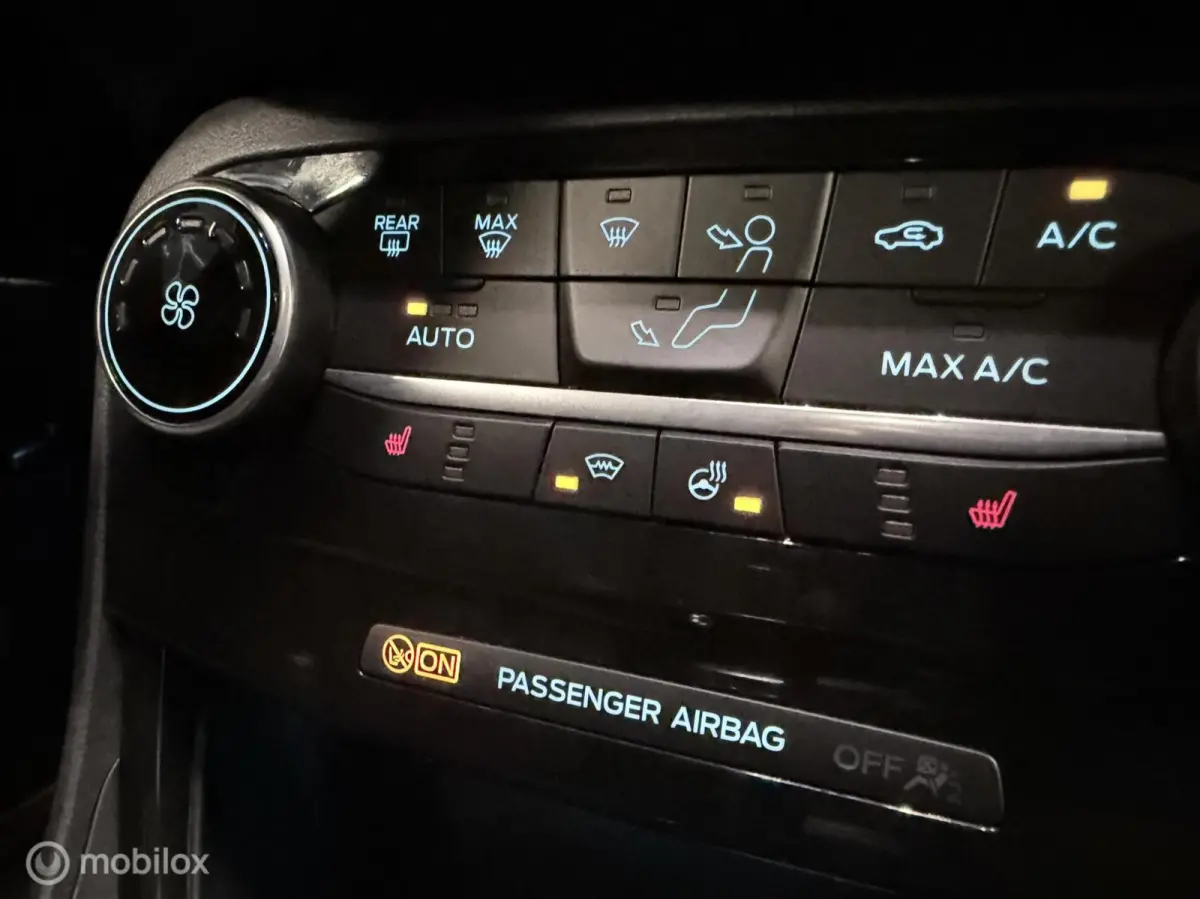 1.0 EcoBoost ST-Line AUTOM. / 1e EIG. / NAP / STOELVERW. / TR.HAAK / NAVI / CLIMA / CRUISE