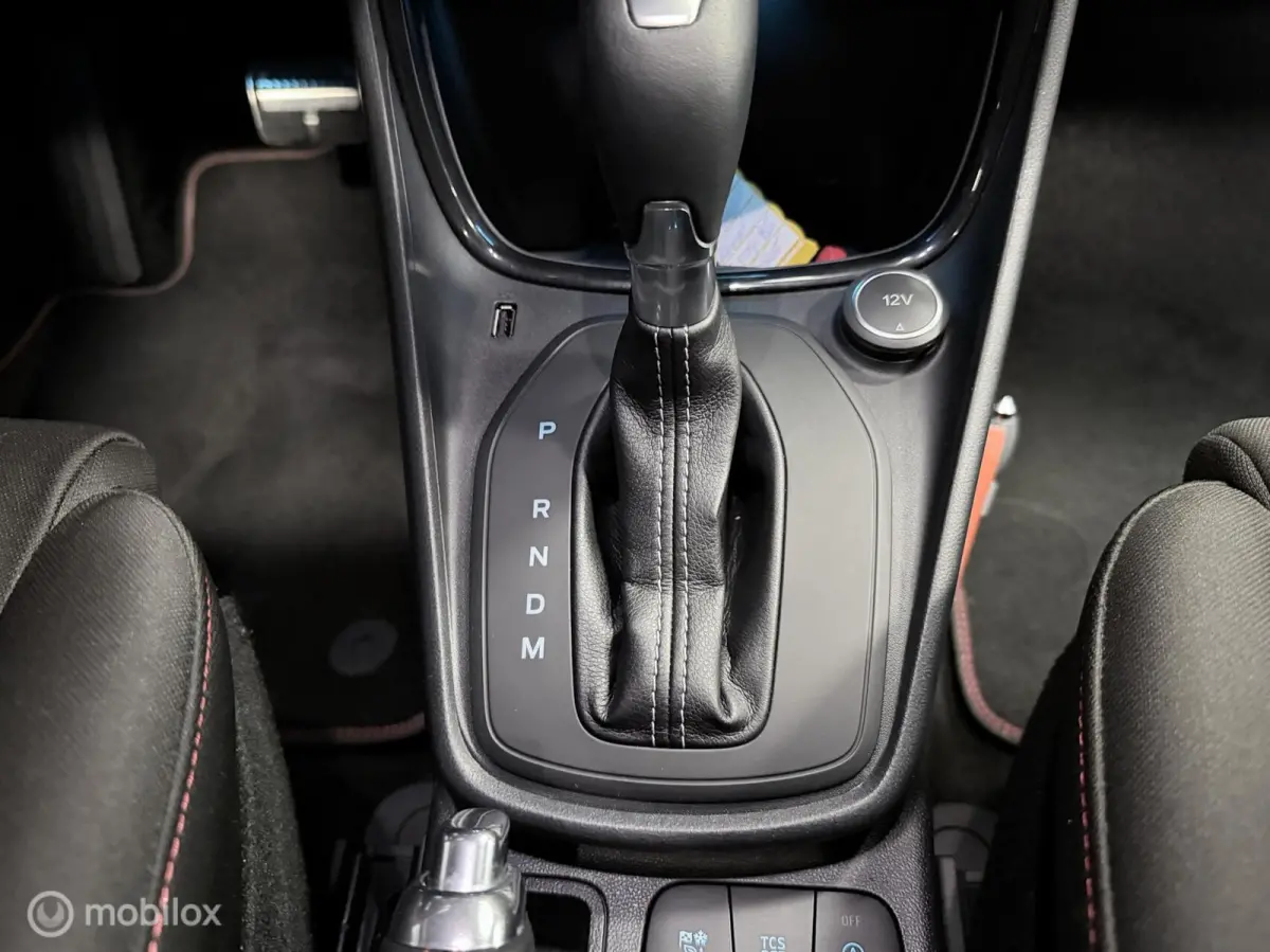 1.0 EcoBoost ST-Line AUTOM. / 1e EIG. / NAP / STOELVERW. / TR.HAAK / NAVI / CLIMA / CRUISE