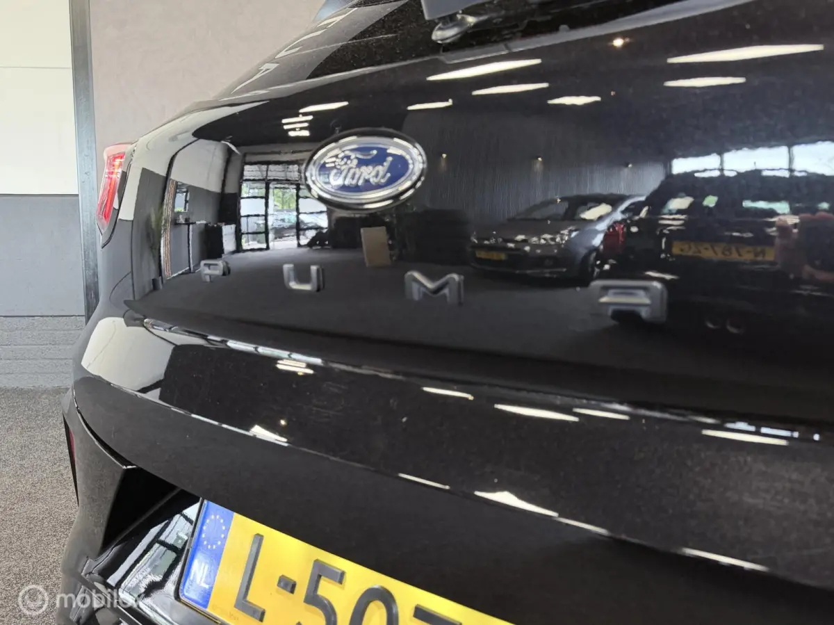 1.0 EcoBoost ST-Line AUTOM. / 1e EIG. / NAP / STOELVERW. / TR.HAAK / NAVI / CLIMA / CRUISE