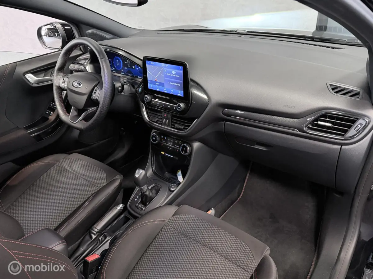 1.0 EcoBoost ST-Line AUTOM. / 1e EIG. / NAP / STOELVERW. / TR.HAAK / NAVI / CLIMA / CRUISE