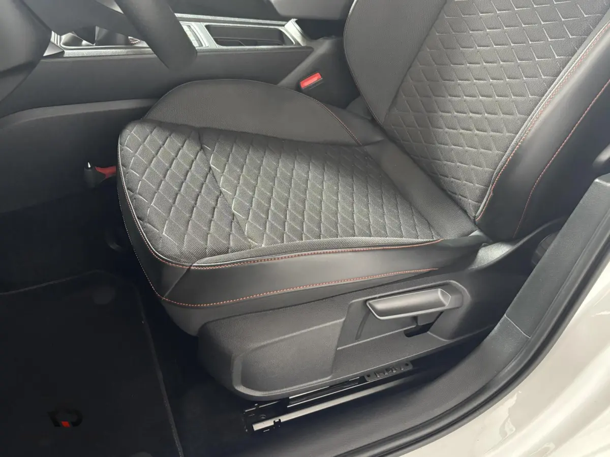 1.5 TSI 150 pk FR Buss Intense | Navi | LED | Camera | ACC | DAB | Virtual | Org NL |