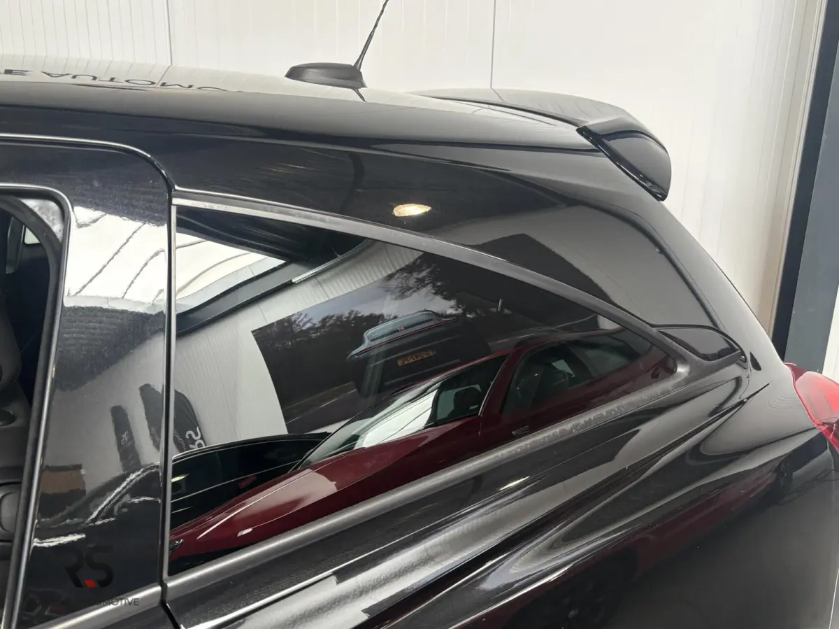 1.0 Turbo 90 pk Black Roof Edition OPC-Line | Navi | Cruise | DAB | CarPlay | PDC | 17" | Clima | Org NL |