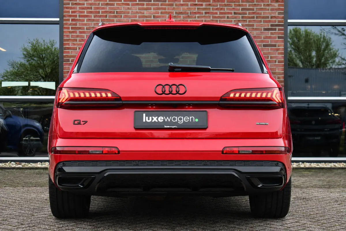 55 TFSI e quattro S-Line Rijklaar! Pano 22inch Contourzetels Luchtv