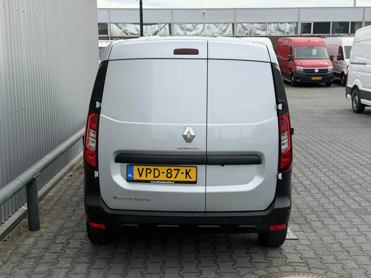 1.5 dCi 75 Comfort +*NAVI*CAM*A/C*CRUISE*TEL*