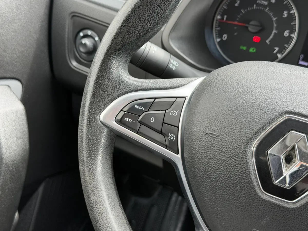 1.5 dCi 75 Comfort +*NAVI*CAM*A/C*CRUISE*TEL*