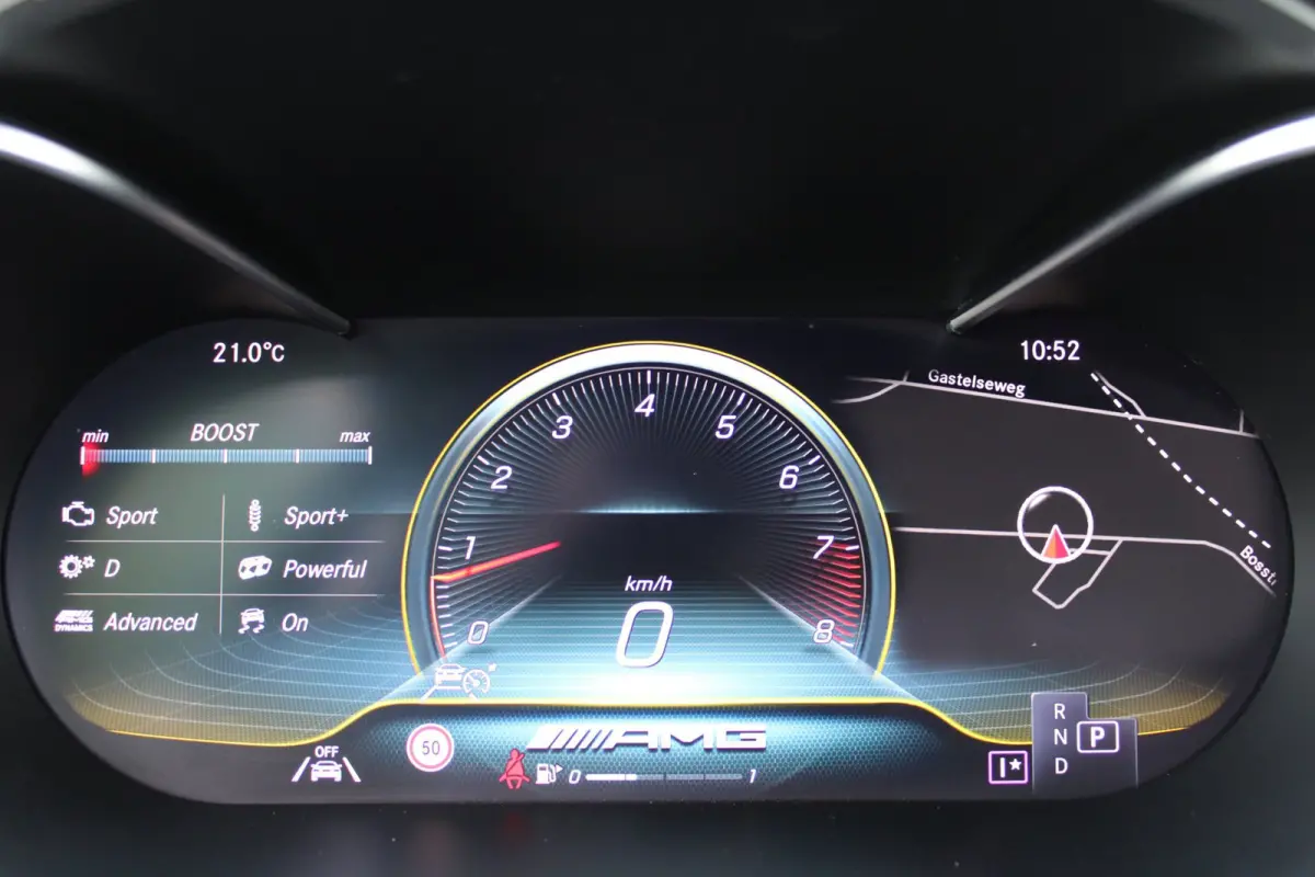 AMG 63 Premium Plus Pack | 1e eigenaar | panoramadak | head up | burmester | adap. cruise | NL auto