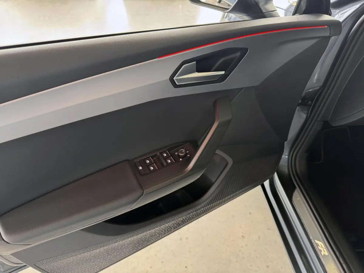 1.0 e-TSI 81kW FR Business Intense DSG